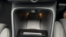 Volvo XC40 2.0 B4P Ultra Dark 5dr Auto Petrol Estate